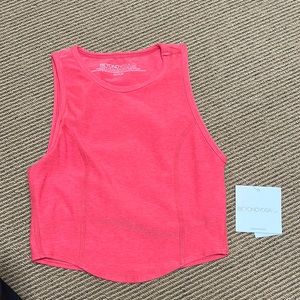 Beyond yoga motivate cropped tank paradise coral heather